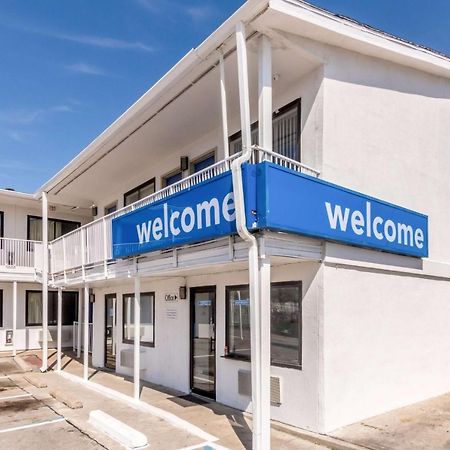 Motel 6 Fort Worth North Haltom City ภายนอก รูปภาพ