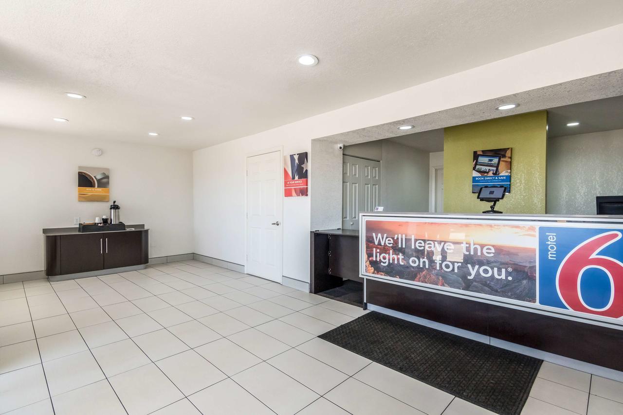Motel 6 Fort Worth North Haltom City ภายนอก รูปภาพ