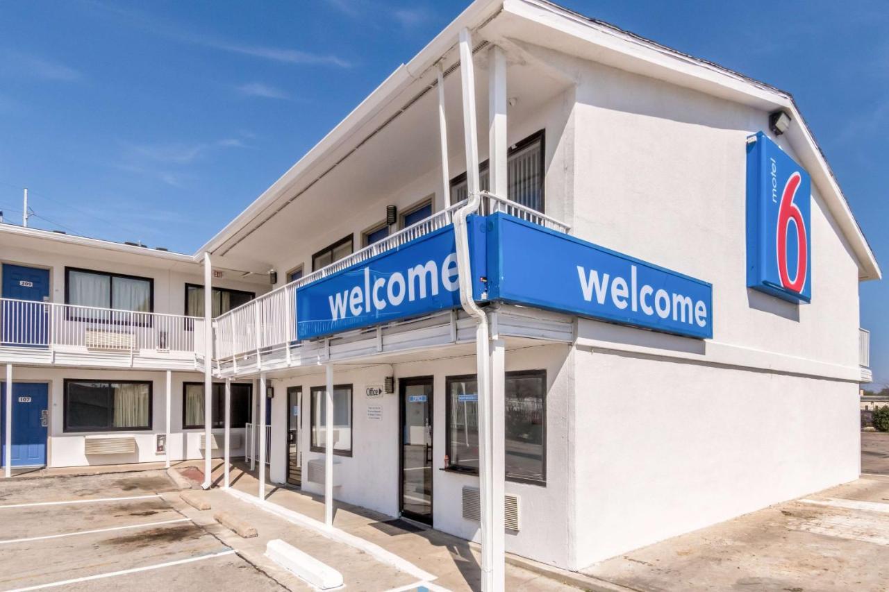 Motel 6 Fort Worth North Haltom City ภายนอก รูปภาพ